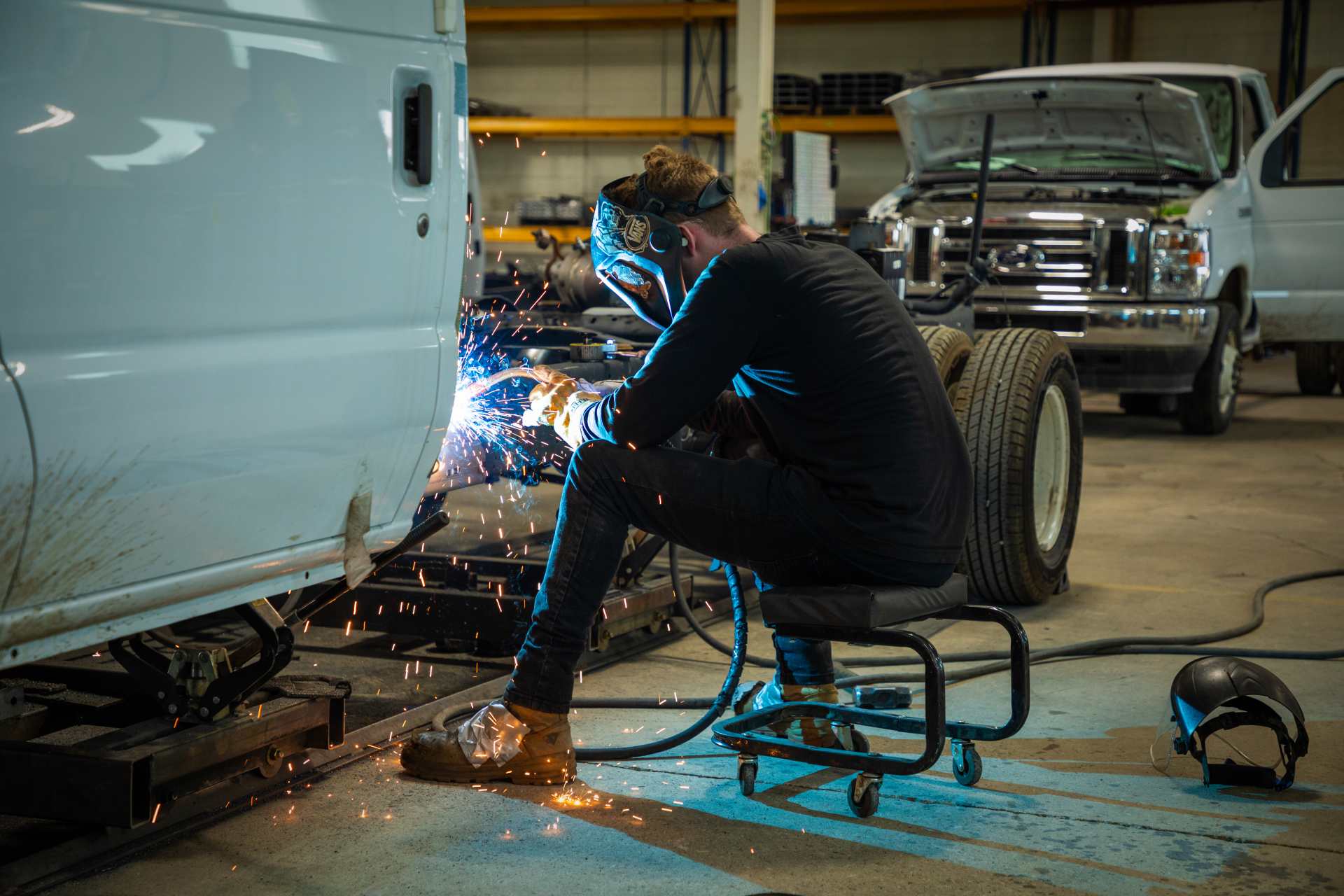 Lippert Chassis Stretching Services